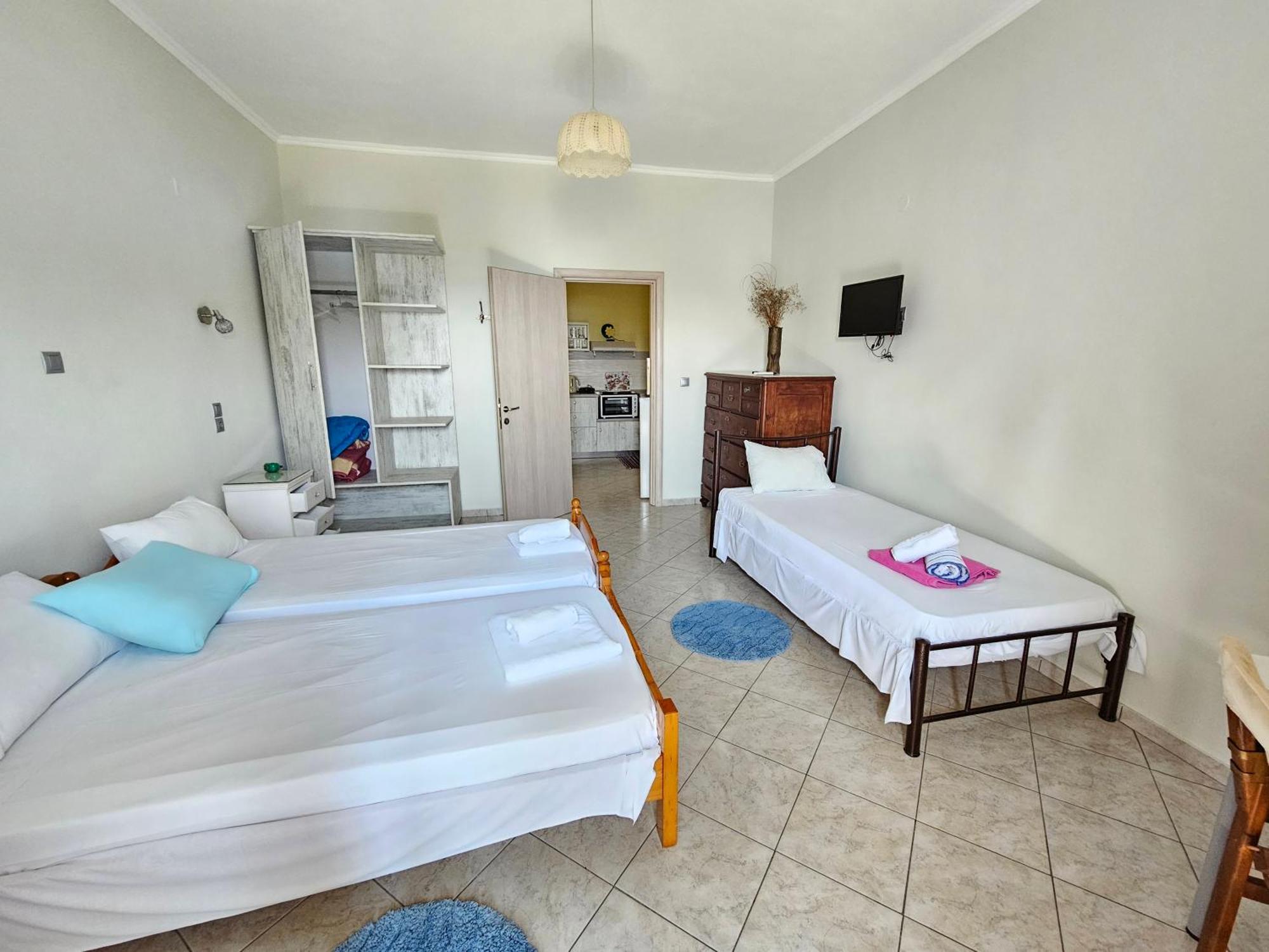 Leta Apartments Agios Georgios  Exterior photo